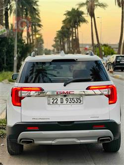 GMC Acadia
